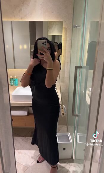 Full leaked Lindalys private photo