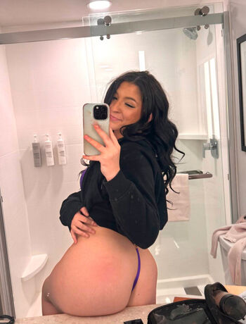 Full leaked Lindsay bertoa page private photo