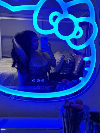 Full leaked Lindstqdhsn private photo
