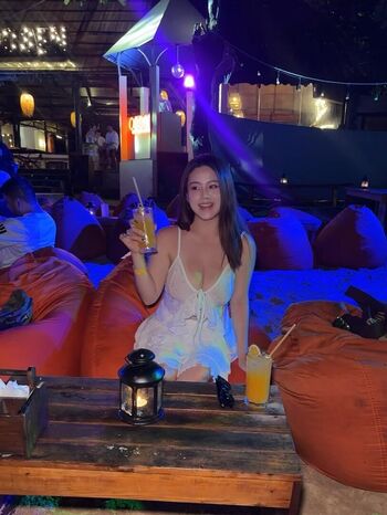 Full leaked Ling  ee page private photo