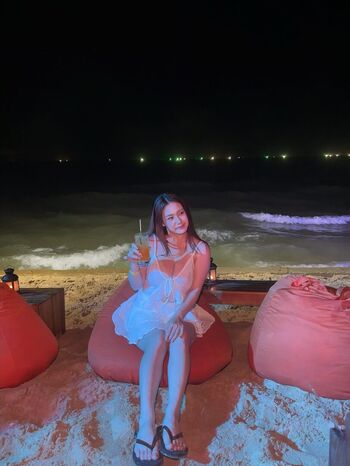 Full leaked Ling  ee page private photo