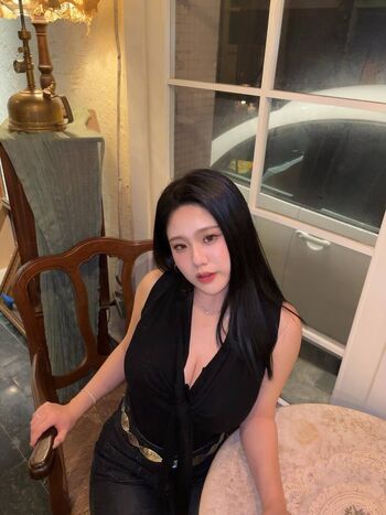 Full leaked Ling  ee page private photo