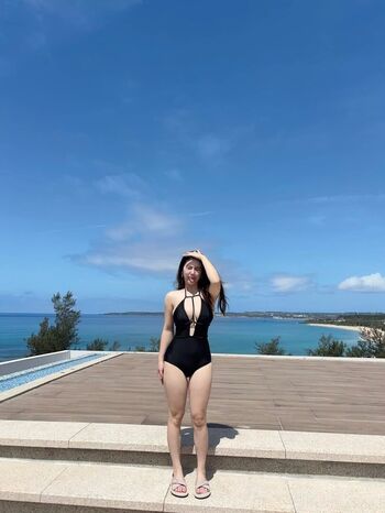 Full leaked Ling  ee page private photo