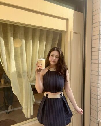 Full leaked Ling  ee page private photo