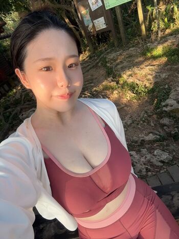 Full leaked Ling  ee page private photo