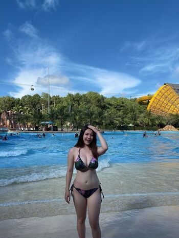 Full leaked Ling  ee page private photo