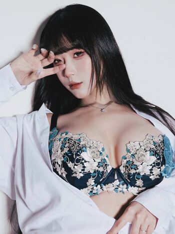 Full leaked Ling chen private photo
