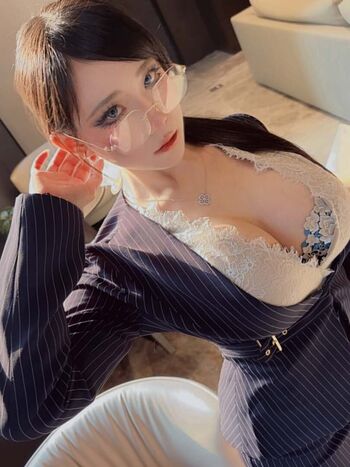 Full leaked Ling chen private photo