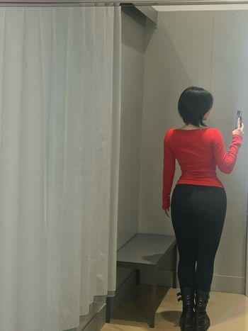 Full leaked Linstgram private photo