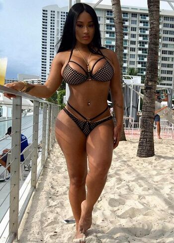 Full leaked Liragalore private photo