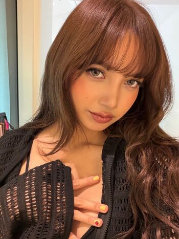 Full leaked Lisa blackpink private photo