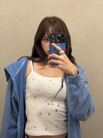 Full leaked Lisa blackpink private photo