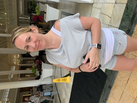 Full leaked Lisa crook page private photo