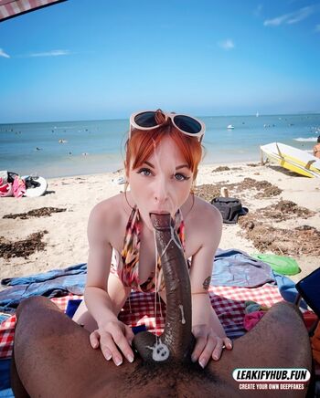 Full leaked Lisa foiles page private photo
