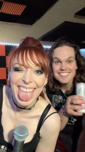 Full leaked Lisa foiles private photo
