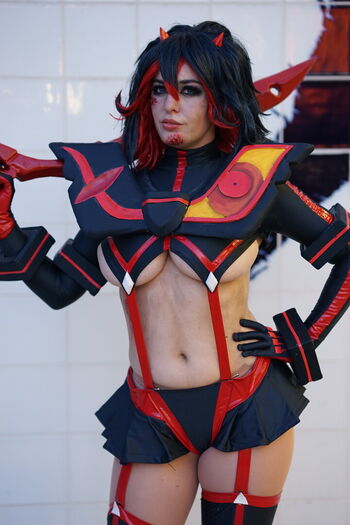 Full leaked Lisalouwho page private photo