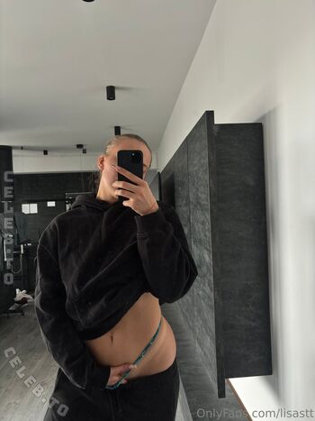 Full leaked Lisastt private photo