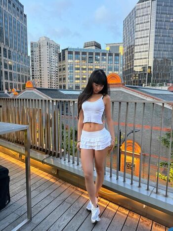 Full leaked Lisha li page private photo