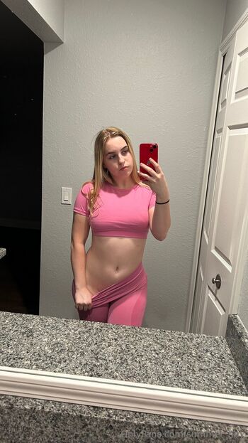 Full leaked Lissom private photo