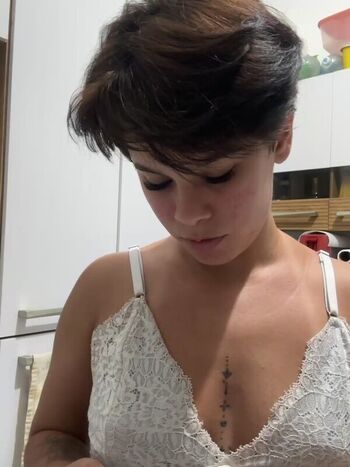 Full leaked Lissperolaa private photo