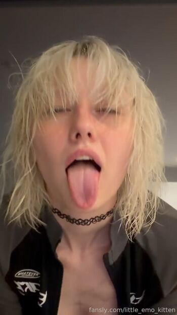 Full leaked Little emo kitten private photo