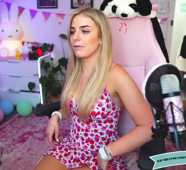 Full leaked Littlebunny x page private photo