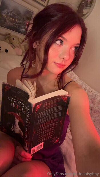 Full leaked Littledaisybby  page private photo