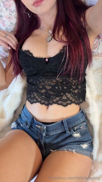 Full leaked Littledaisybby  page private photo