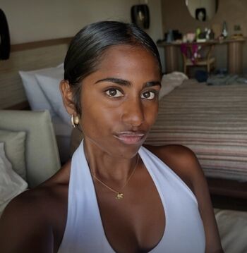 Full leaked Littledeeva private photo
