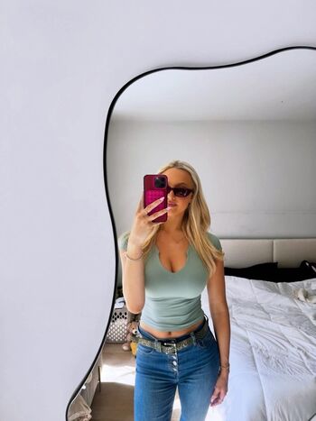 Full leaked Liv johnson private photo