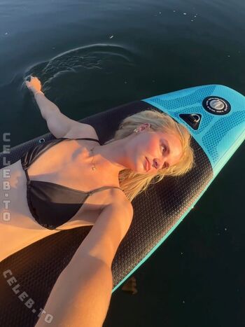 Full leaked Livingwithleenaa private photo