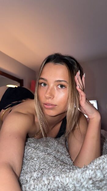 Full leaked Livvywhitaker private photo