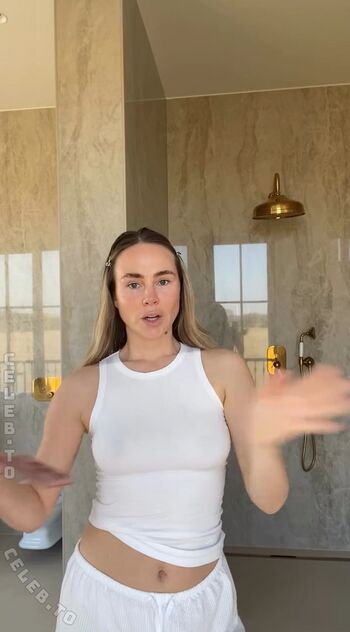Full leaked Liz kaeber private photo