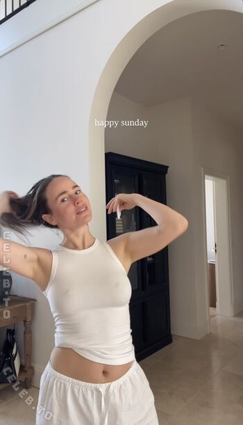 Full leaked Liz kaeber private photo
