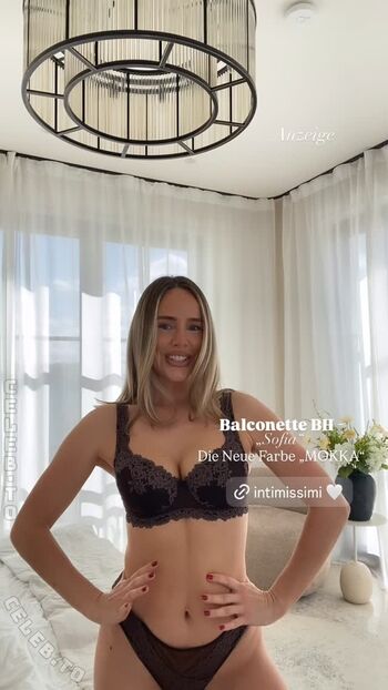 Full leaked Liz kaeber private photo