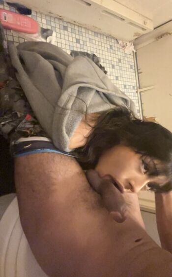 Full leaked Liz x private photo