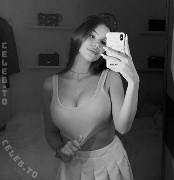 Full leaked Lizezki private photo