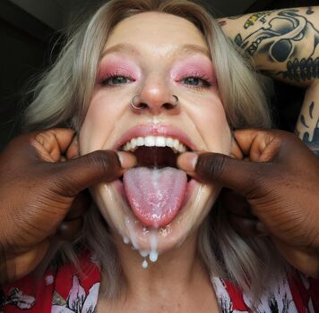 Full leaked Lizz pedersen private photo
