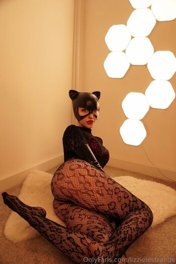 Full leaked Lizzielestrange private photo