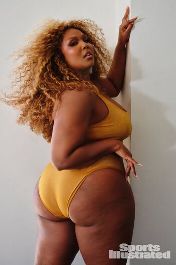 Full leaked Lizzo private photo