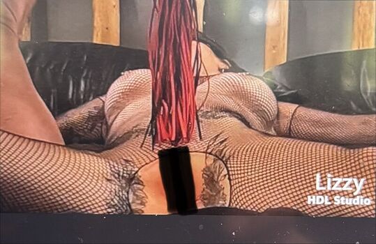 Full leaked Lizzyxo private photo