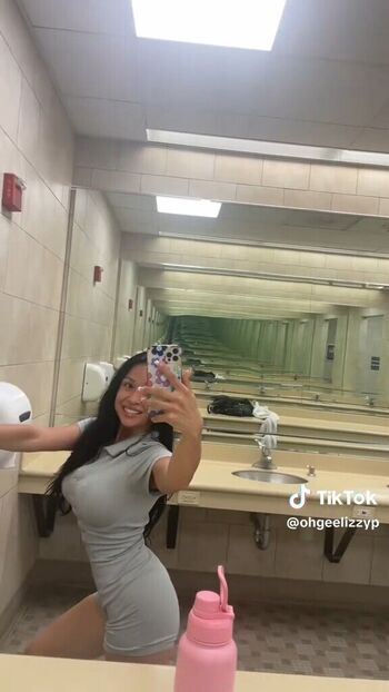 Full leaked Lizzywurst private photo