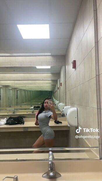 Full leaked Lizzywurst private photo