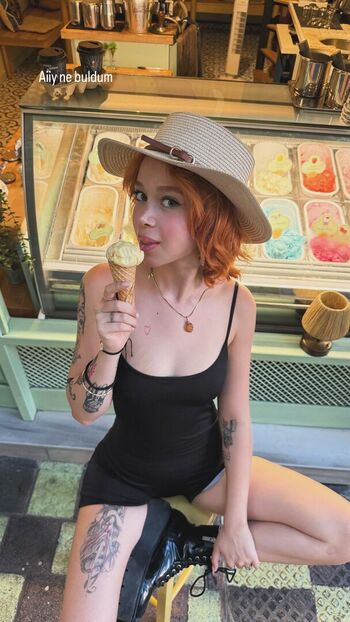 Full leaked Lmerveseln page private photo