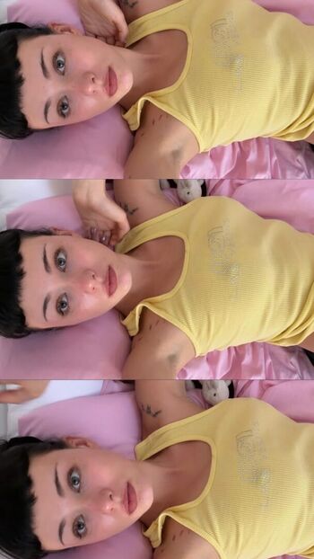 Full leaked Lmkwhenurhome private photo