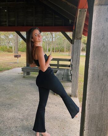 Full leaked Lo deann private photo
