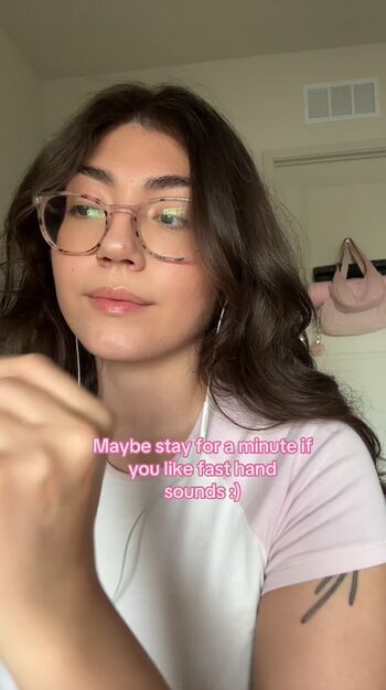 Full leaked Lofiluvasmr private photo