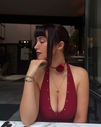 Full leaked Lois dbt private photo