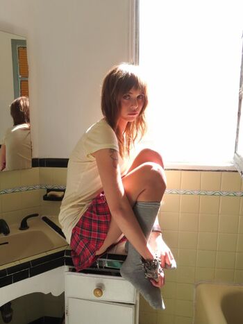 Full leaked Lolabllue private photo
