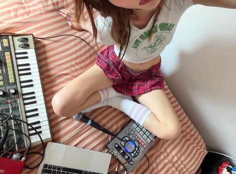 Full leaked Lolabllue private photo